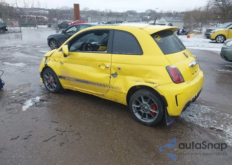 2016 Fiat 500 Abarth z USA, uszkodzony, nr VIN 3C3CFFFH0GT122158